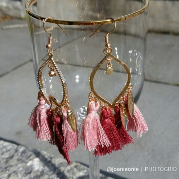 None Jewelry - xx Mauve Rose Boho Bollywood Tassel Earrings NWT